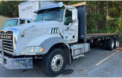 2018 Mack GU813 MP7 Flatbed with Moffett Kit