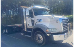 2018 Mack GU813 MP7 Flatbed with Moffett Kit