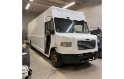 2017 Freightliner  Step Van Trucks 32 feet